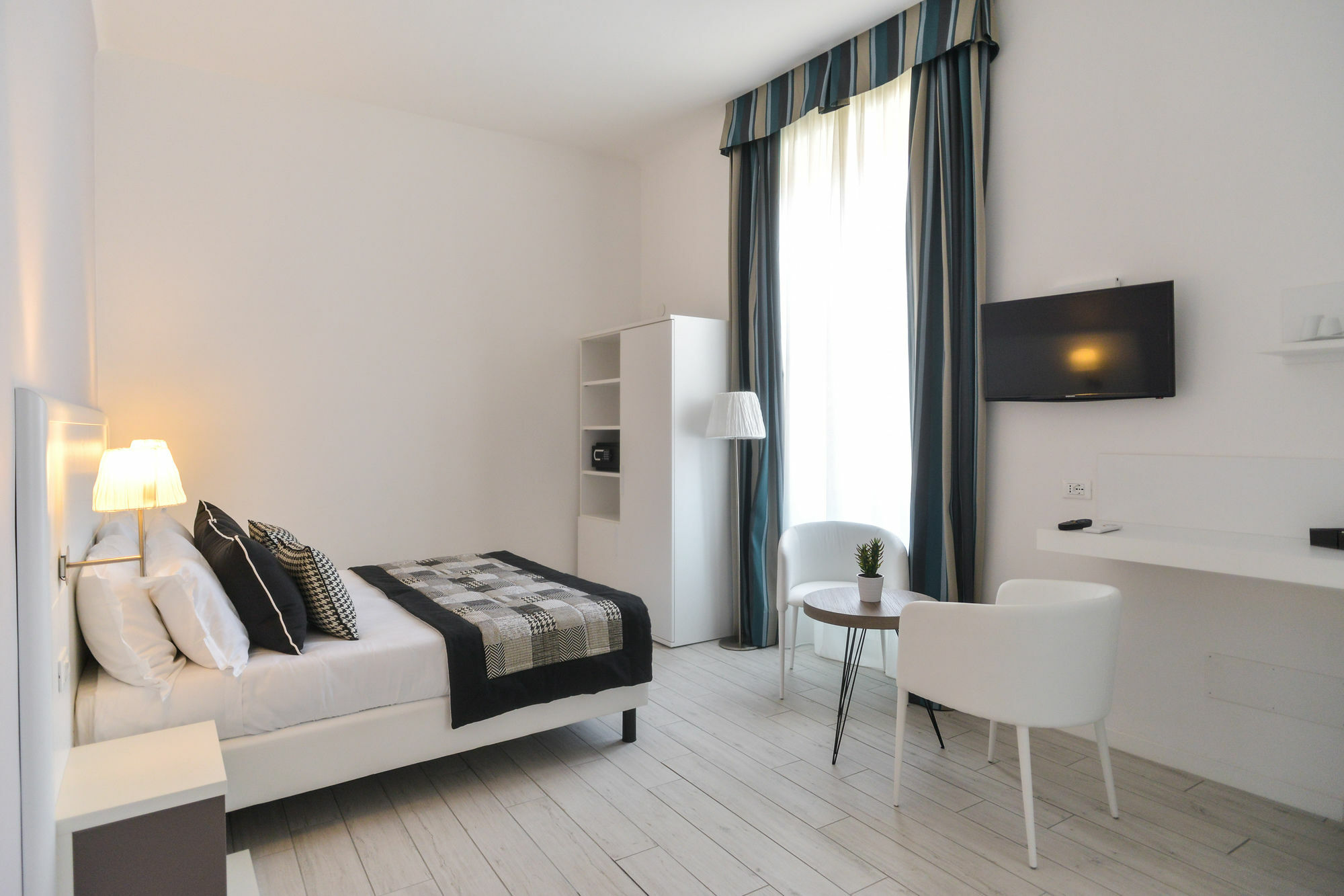 Lata Luxury Rooms Roma Exterior foto